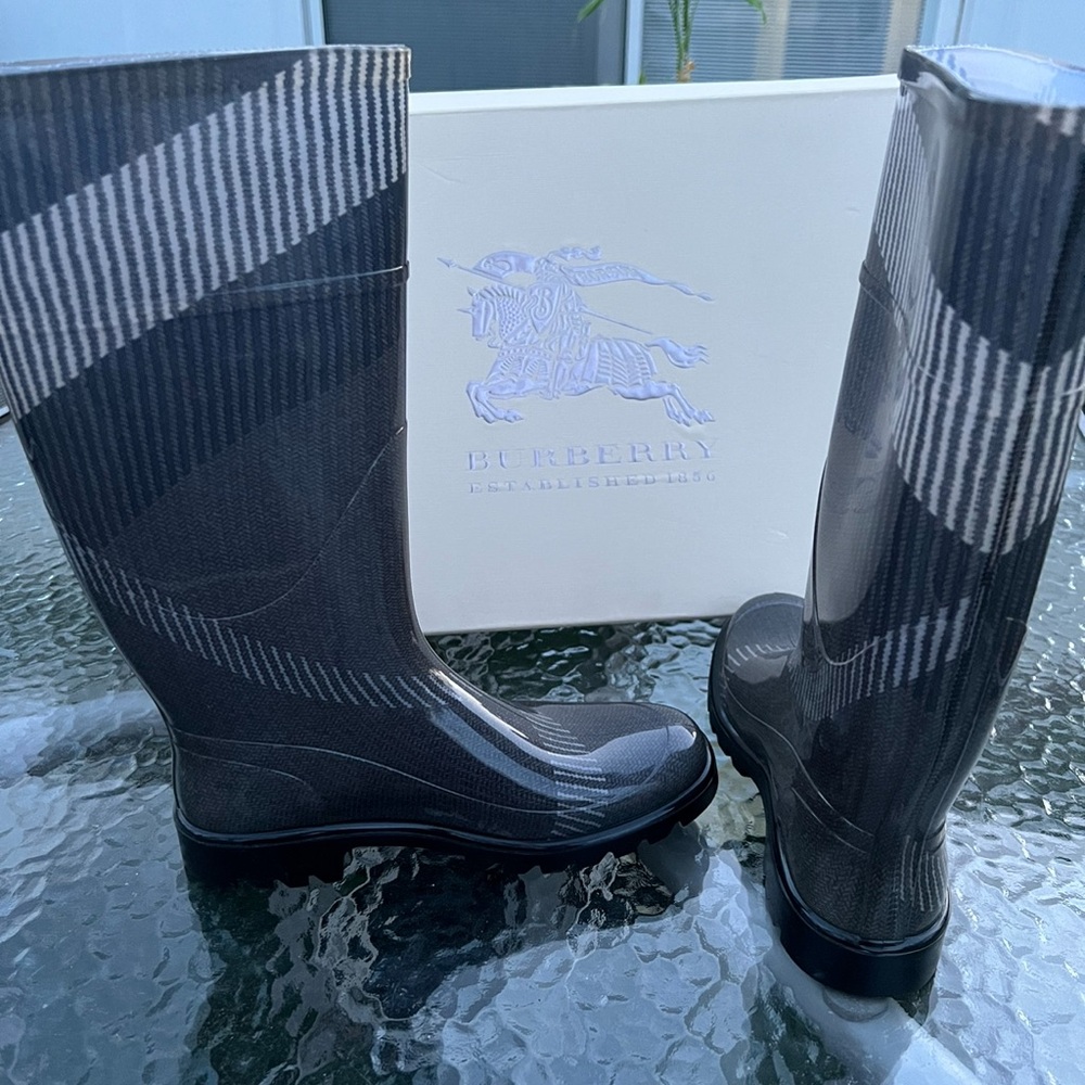 Burberry rain boots